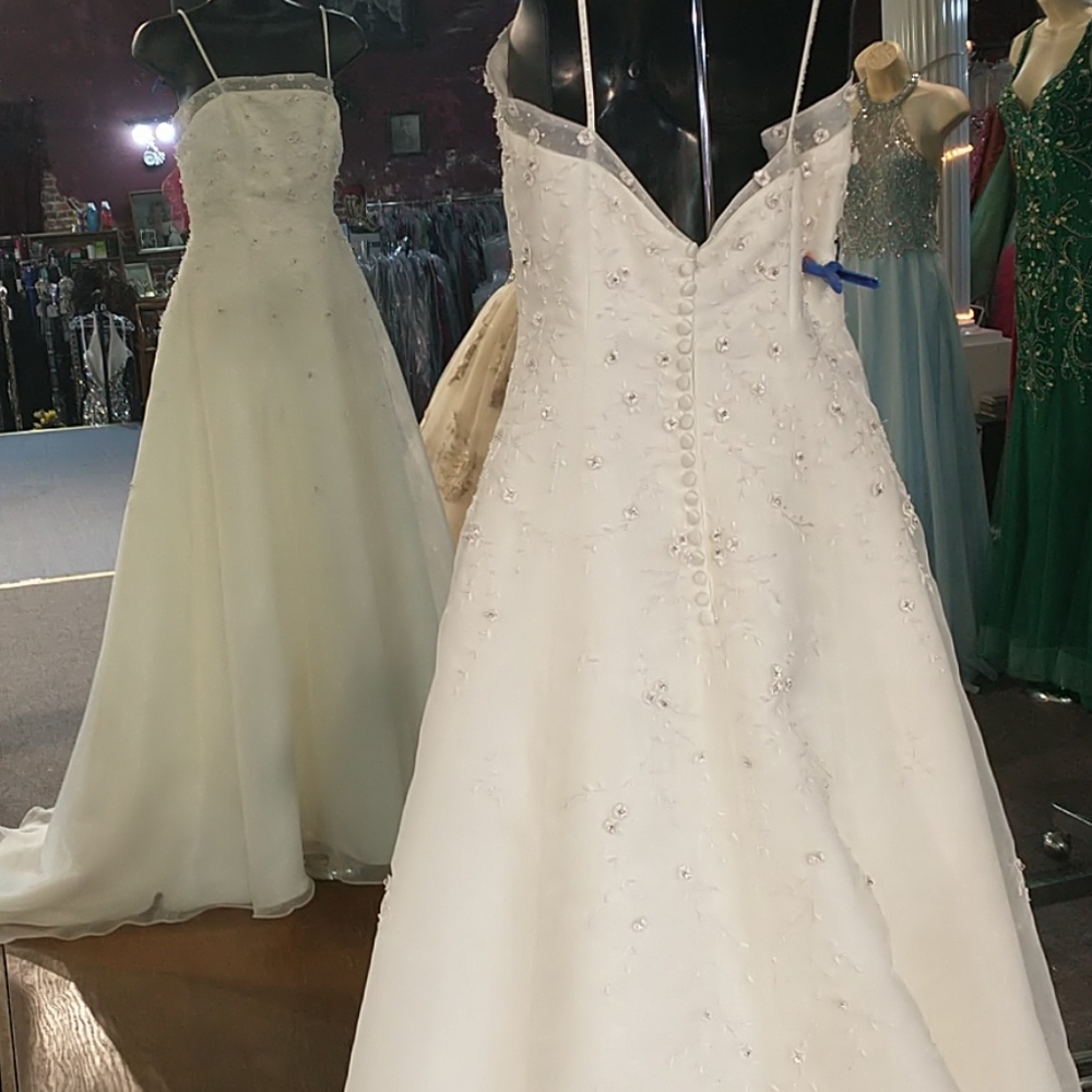 Bridal gown A line ivory